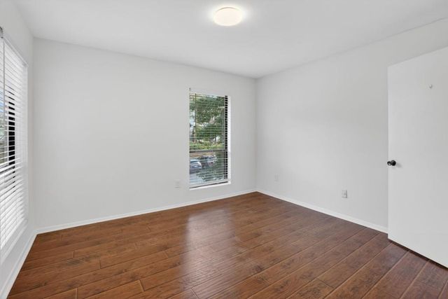 217 Tuxworth Circle, Decatur, GA 30033