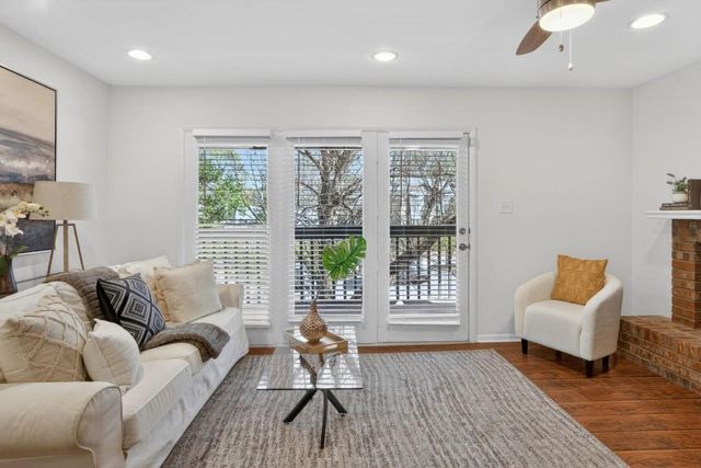 217 Tuxworth Circle, Decatur, GA 30033