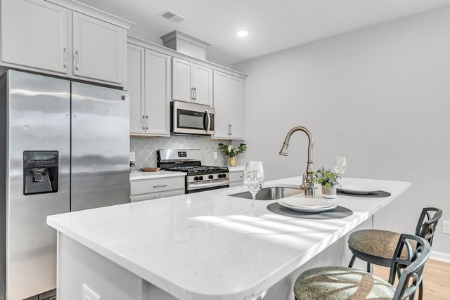 495 Green Fern Drive, Summerville, SC 29483