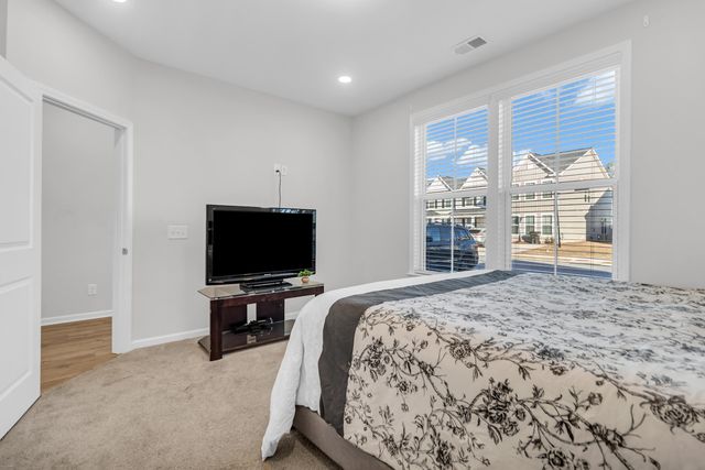 495 Green Fern Drive, Summerville, SC 29483