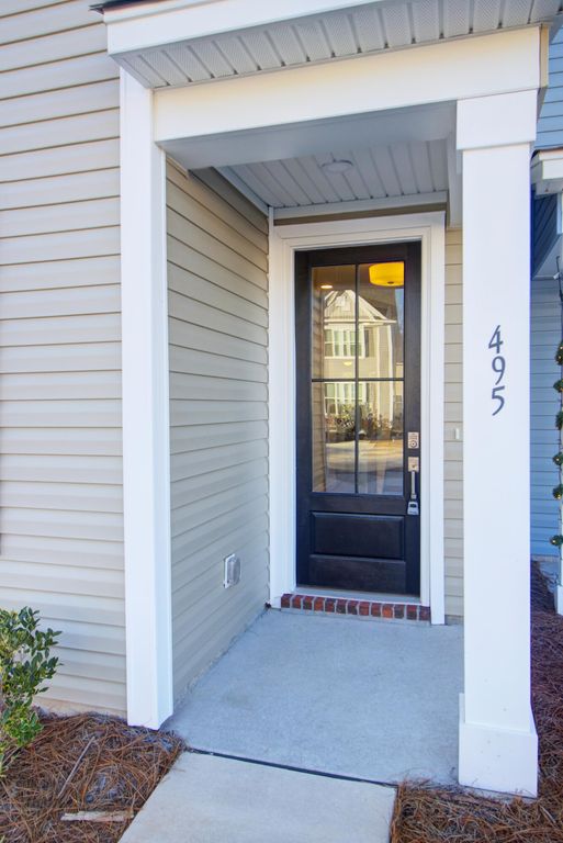 Image 2 of property listing at 495 Green Fern Drive, Summerville, SC 29483