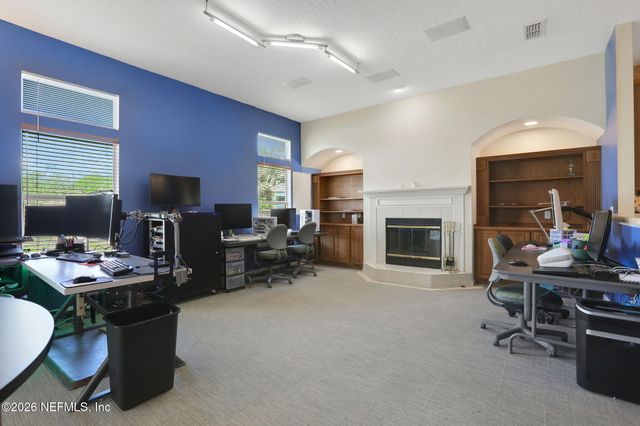 5838 LONG COVE Drive, Jacksonville, FL 32222