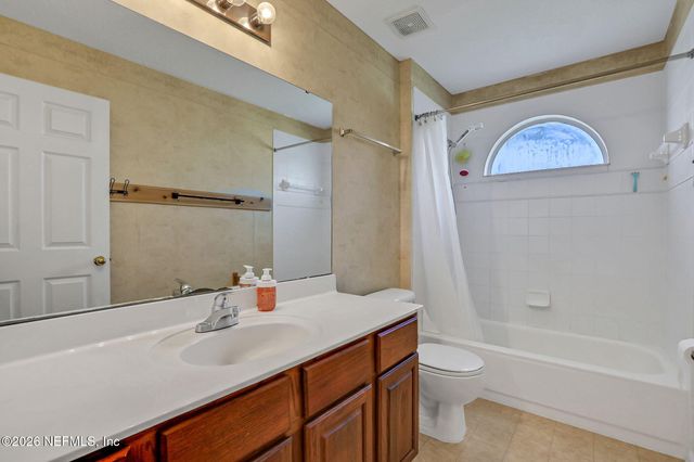 5838 LONG COVE Drive, Jacksonville, FL 32222