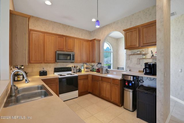 5838 LONG COVE Drive, Jacksonville, FL 32222