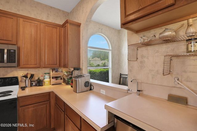 5838 LONG COVE Drive, Jacksonville, FL 32222