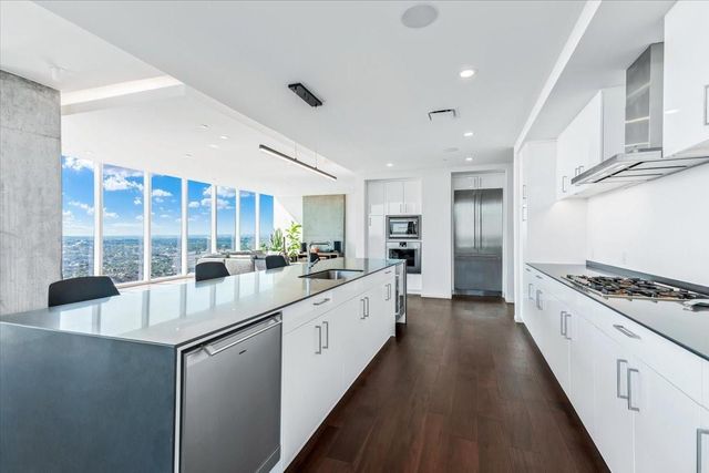 301 West Ave 4105, Austin, TX 78701