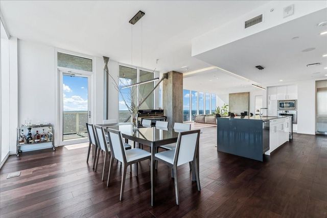 301 West Ave 4105, Austin, TX 78701