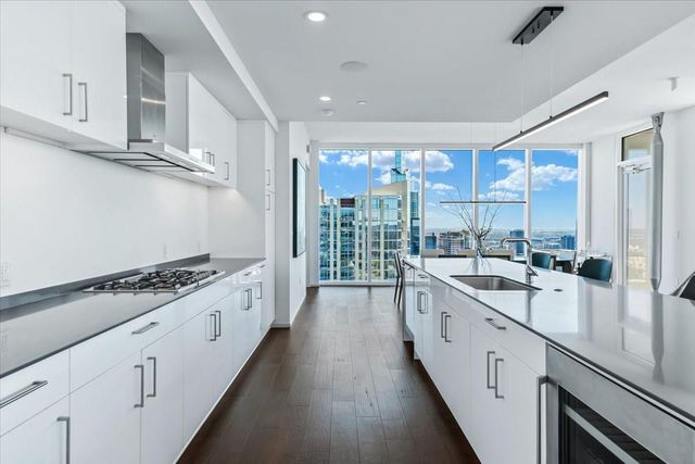 301 West Ave 4105, Austin, TX 78701