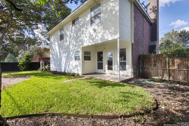 6530 Lochglen, San Antonio, TX 78240