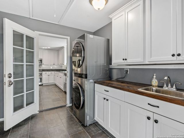 26817 Hogan Dr, San Antonio, TX 78260