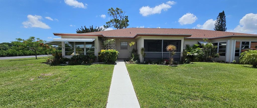 4710 NW 4th Street B, Delray Beach, FL 33445