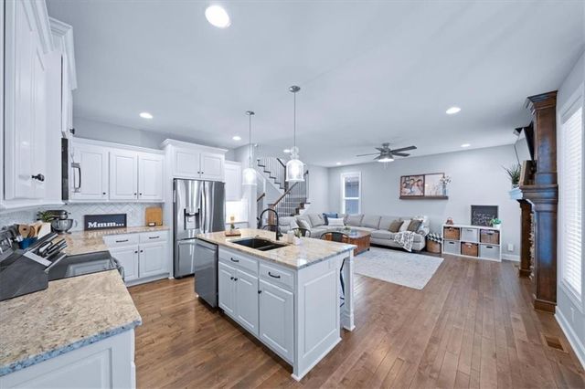 19023 W 168th Street, Olathe, KS 66062