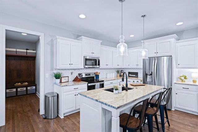 19023 W 168th Street, Olathe, KS 66062