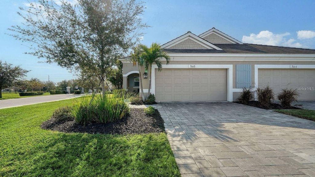7668 REGISTRAR WAY, Sarasota, FL 34243