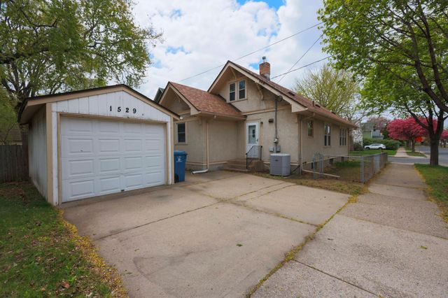 1529 2nd Street NE, Minneapolis, MN 55413