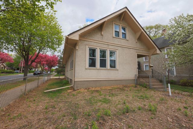 1529 2nd Street NE, Minneapolis, MN 55413