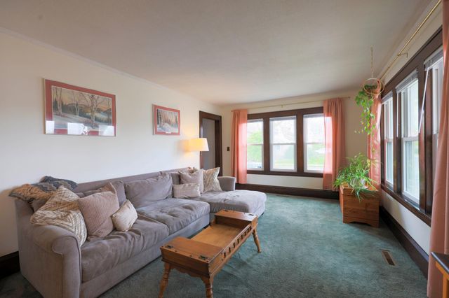 1529 2nd Street NE, Minneapolis, MN 55413