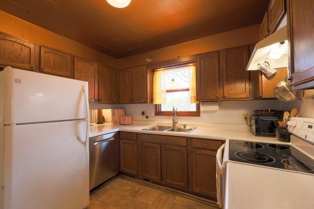 1529 2nd Street NE, Minneapolis, MN 55413