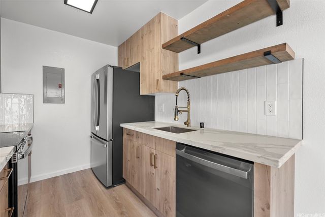 94-733 Paaono Street G2, Waipahu, HI 96797