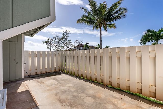 94-733 Paaono Street G2, Waipahu, HI 96797