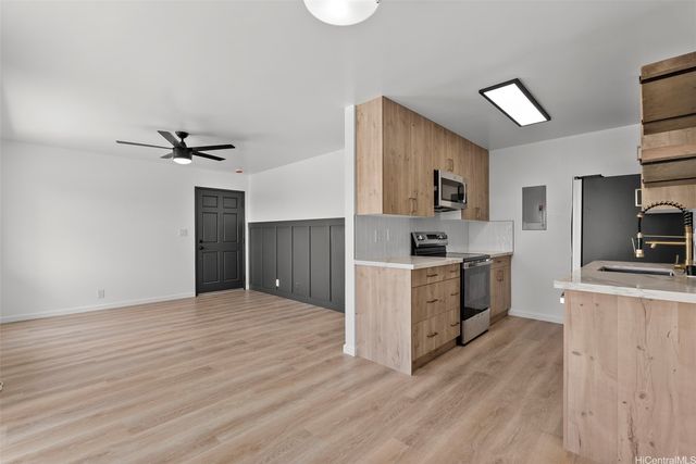 94-733 Paaono Street G2, Waipahu, HI 96797