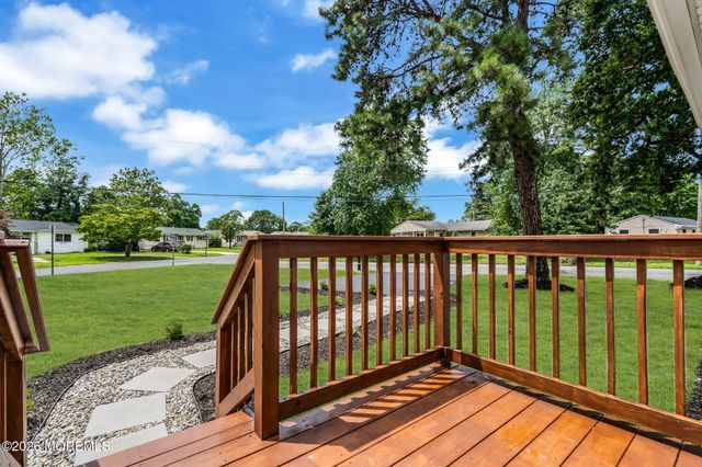 236 Orangewood Drive, Brick, NJ 08723