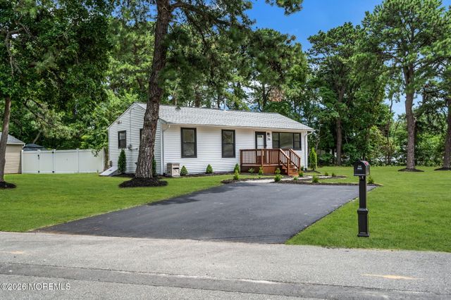236 Orangewood Drive, Brick, NJ 08723