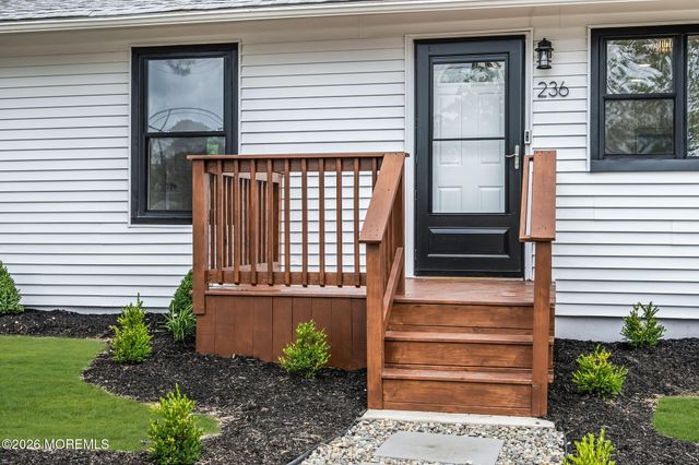 236 Orangewood Drive, Brick, NJ 08723