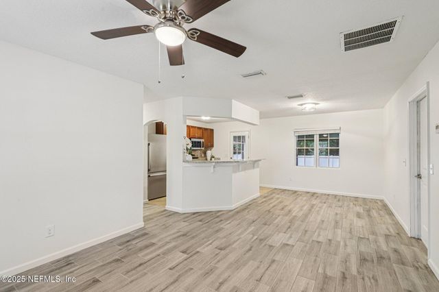 2574 LOFBERG Drive, Jacksonville, FL 32216