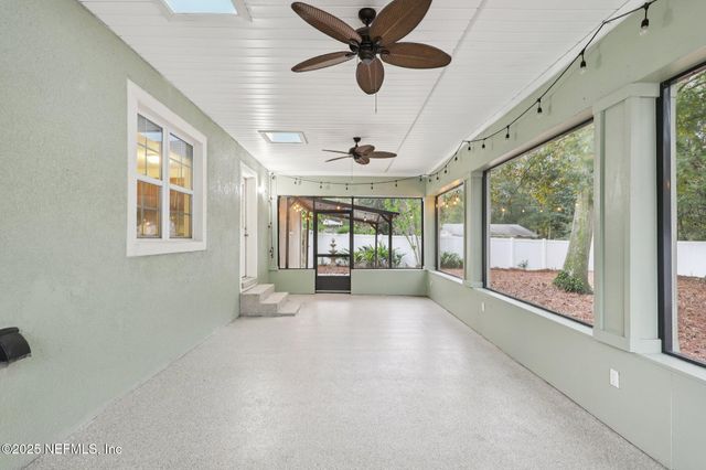 2574 LOFBERG Drive, Jacksonville, FL 32216