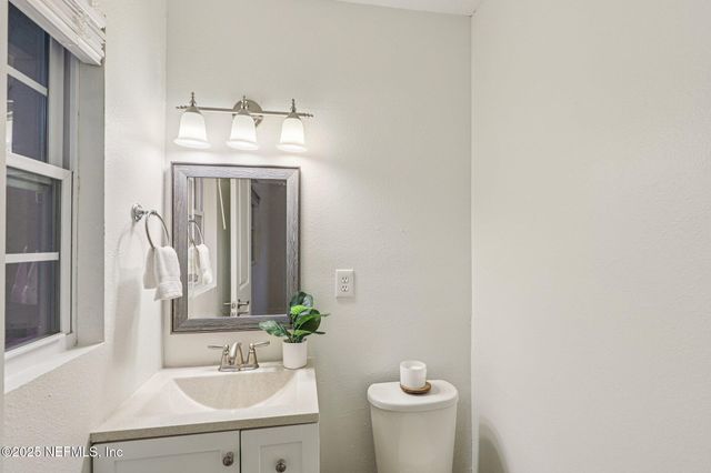 2574 LOFBERG Drive, Jacksonville, FL 32216