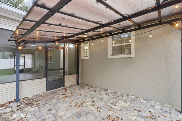 2574 LOFBERG Drive, Jacksonville, FL 32216