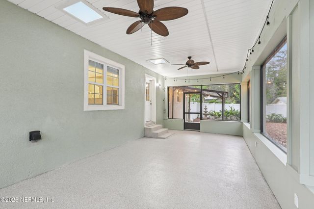 2574 LOFBERG Drive, Jacksonville, FL 32216