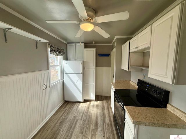 2753 Sharon Drive, Omaha, NE 68112