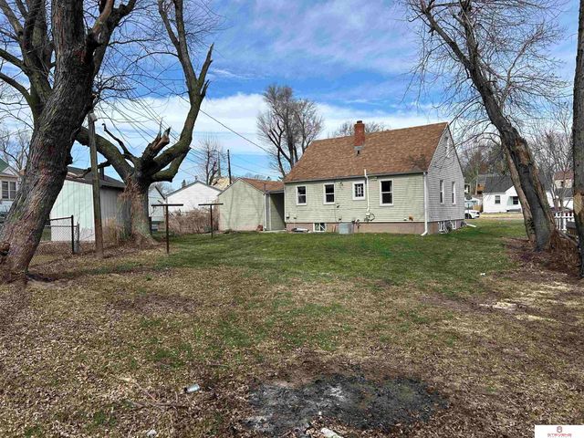 2753 Sharon Drive, Omaha, NE 68112