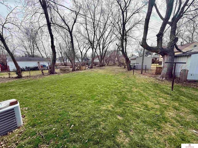 2753 Sharon Drive, Omaha, NE 68112