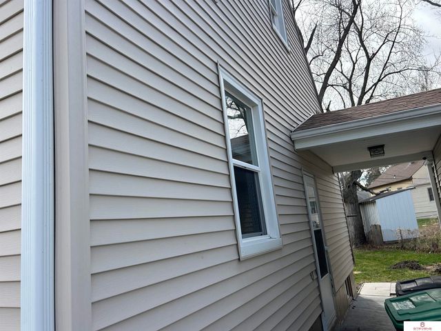 2753 Sharon Drive, Omaha, NE 68112