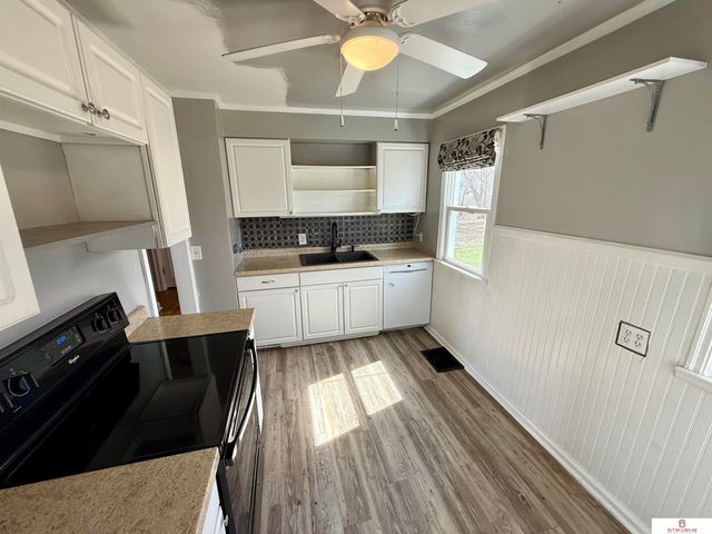 2753 Sharon Drive, Omaha, NE 68112