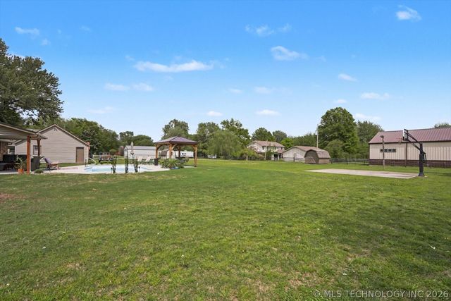 9121 N 145th East Avenue, Owasso, OK 74055
