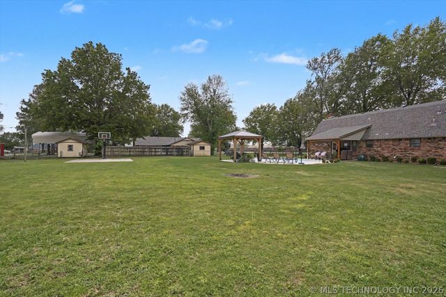 9121 N 145th East Avenue, Owasso, OK 74055