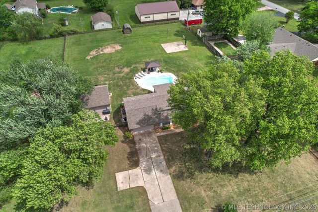 9121 N 145th East Avenue, Owasso, OK 74055