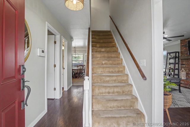 9121 N 145th East Avenue, Owasso, OK 74055