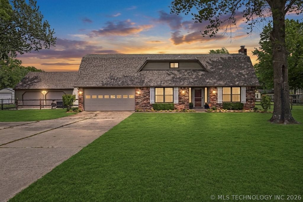 9121 N 145th East Avenue, Owasso, OK 74055