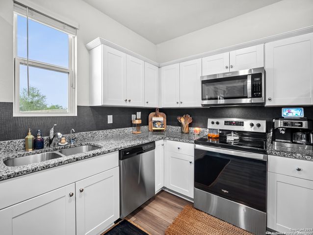 5484 Rue Girard, Converse, TX 78109