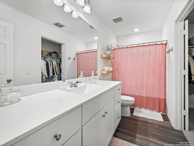 5484 Rue Girard, Converse, TX 78109