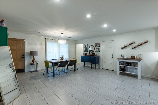 101 W 6th Street, Claremore, OK 74017