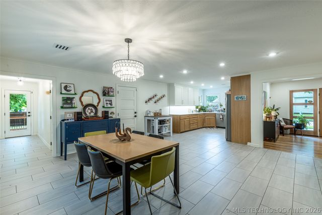 101 W 6th Street, Claremore, OK 74017