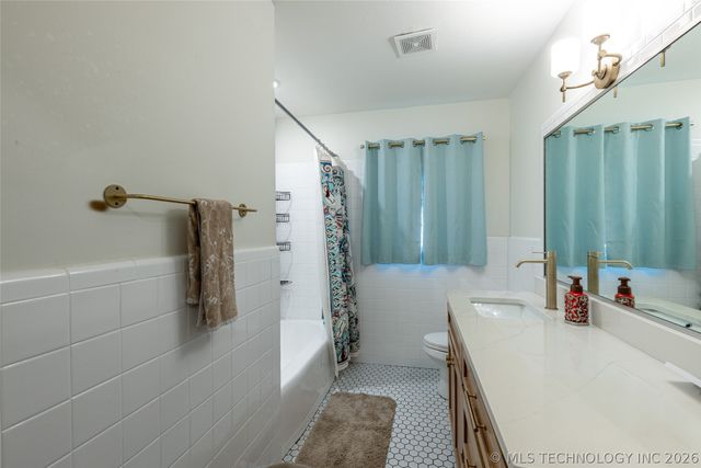 101 W 6th Street, Claremore, OK 74017