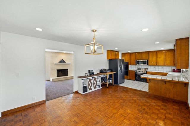 20091 Portola Drive, Salinas, CA 93908
