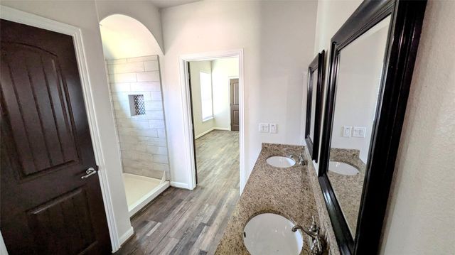 409 Giles Street, Mineola, TX 75773